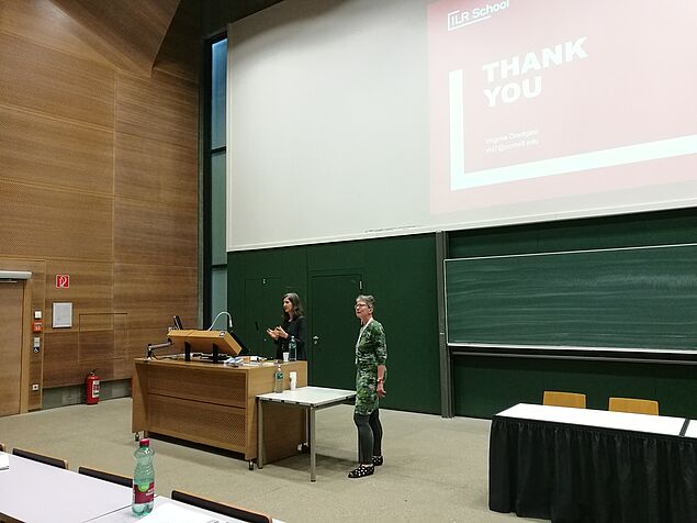 Keynote speech - Virginia Doellgast (Cornell University) with Ursula Holtgrewe (Organizer) © Johanna Hofbauer